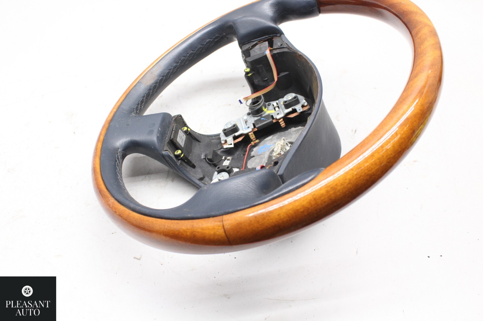 2004 2005 2006 2007 2008 2009 Maserati Quattroporte M139 Steering Wheel Blue