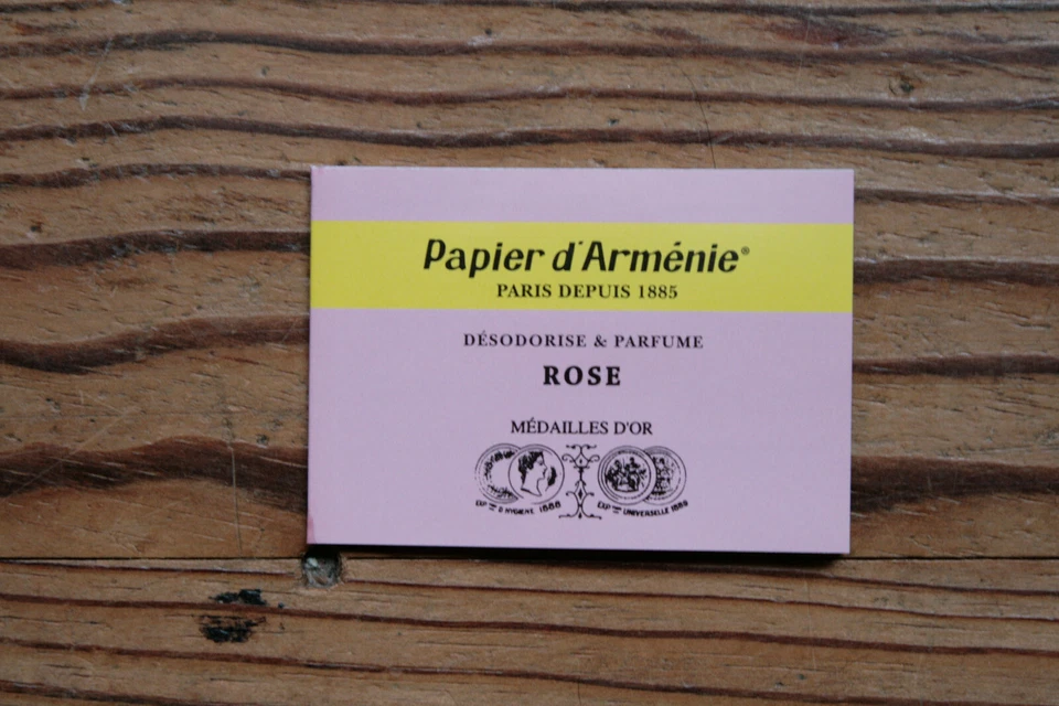 Lot de 2 Véritable Papier d'Arménie désodorisant naturel,carnet triple "La Rose"