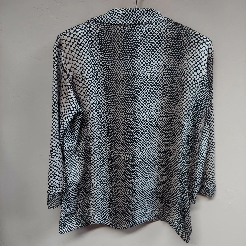 Pullover deportivo de manga larga con estampado de piel de serpiente Haley para mujer pequeño Foto 2 de 4