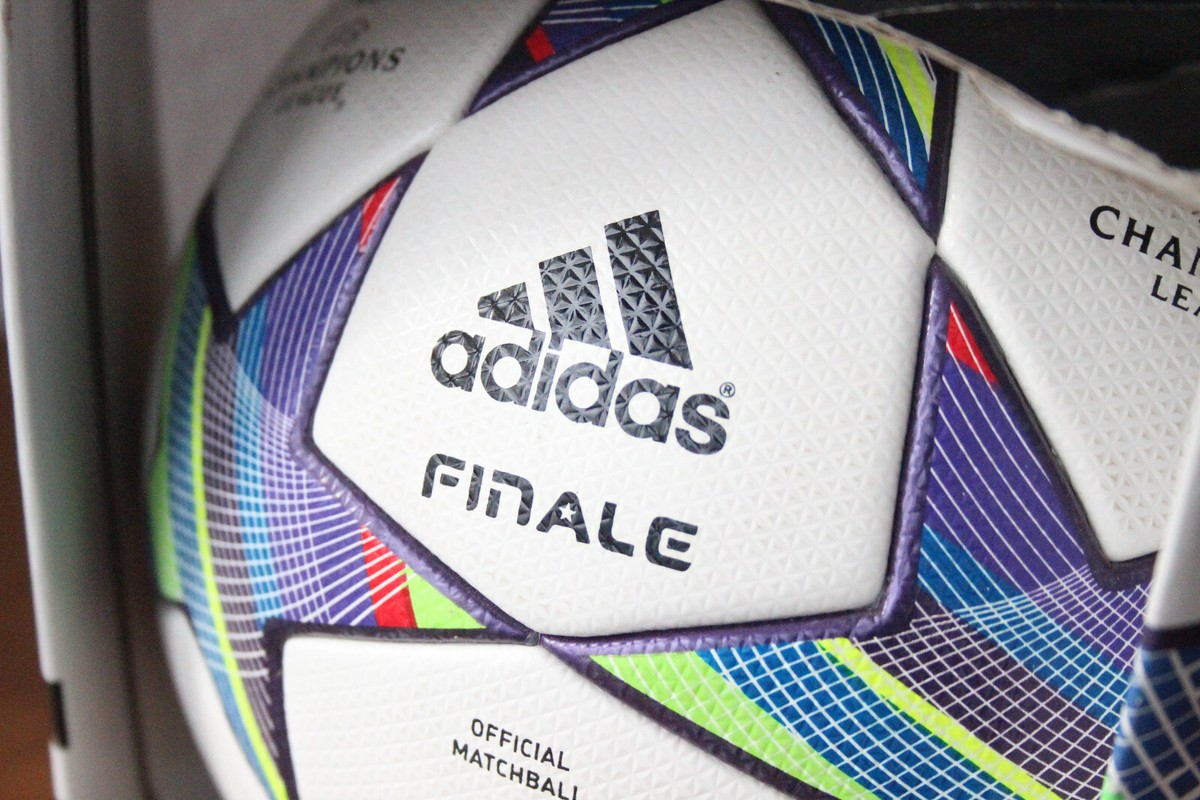 adidas Finale 11 UCL 2011/2012 Fußball (V87371) | Compra online en