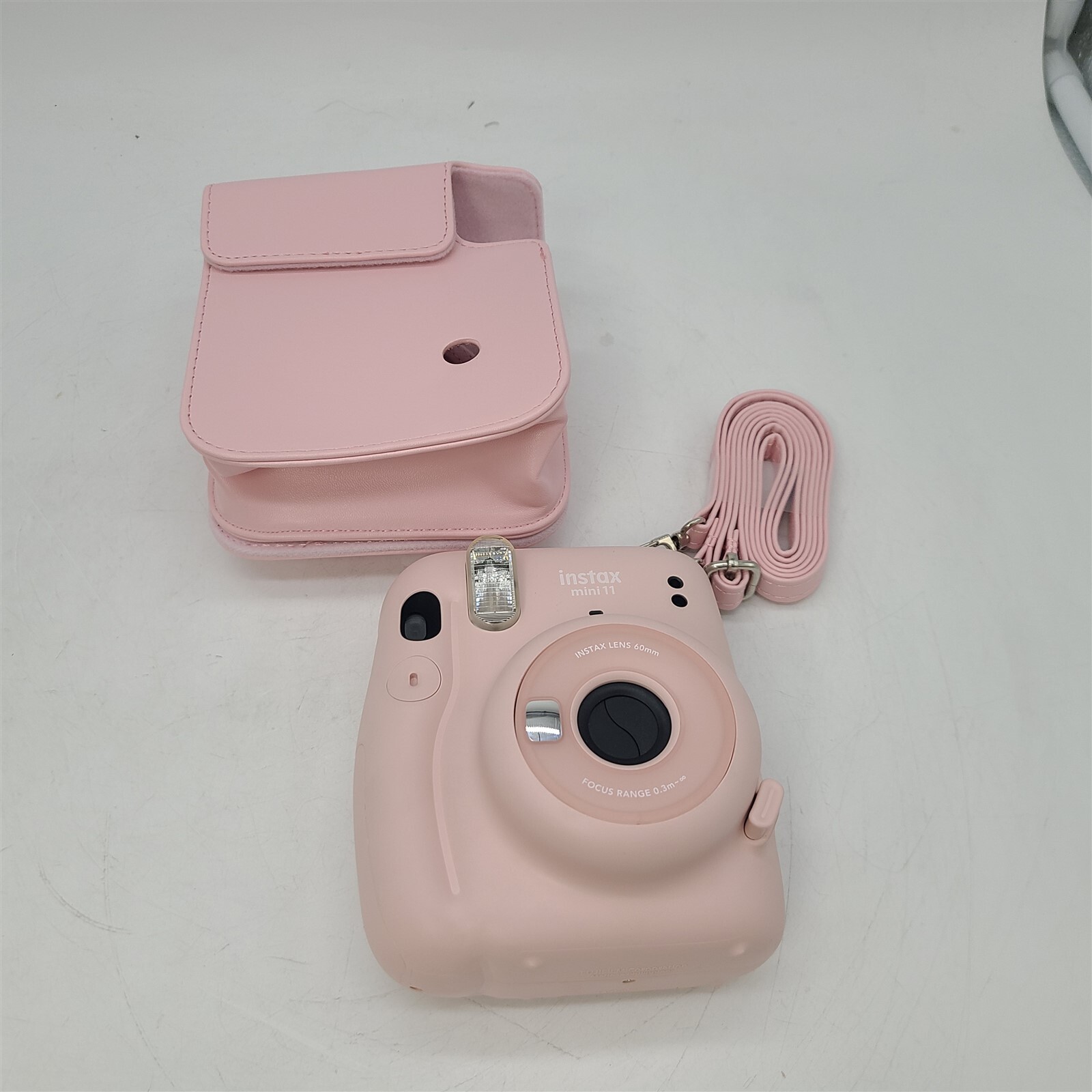 Fujifilm Instax Mini 11 Instant Camera in Blush Pink – Compact & Easy to Use-image