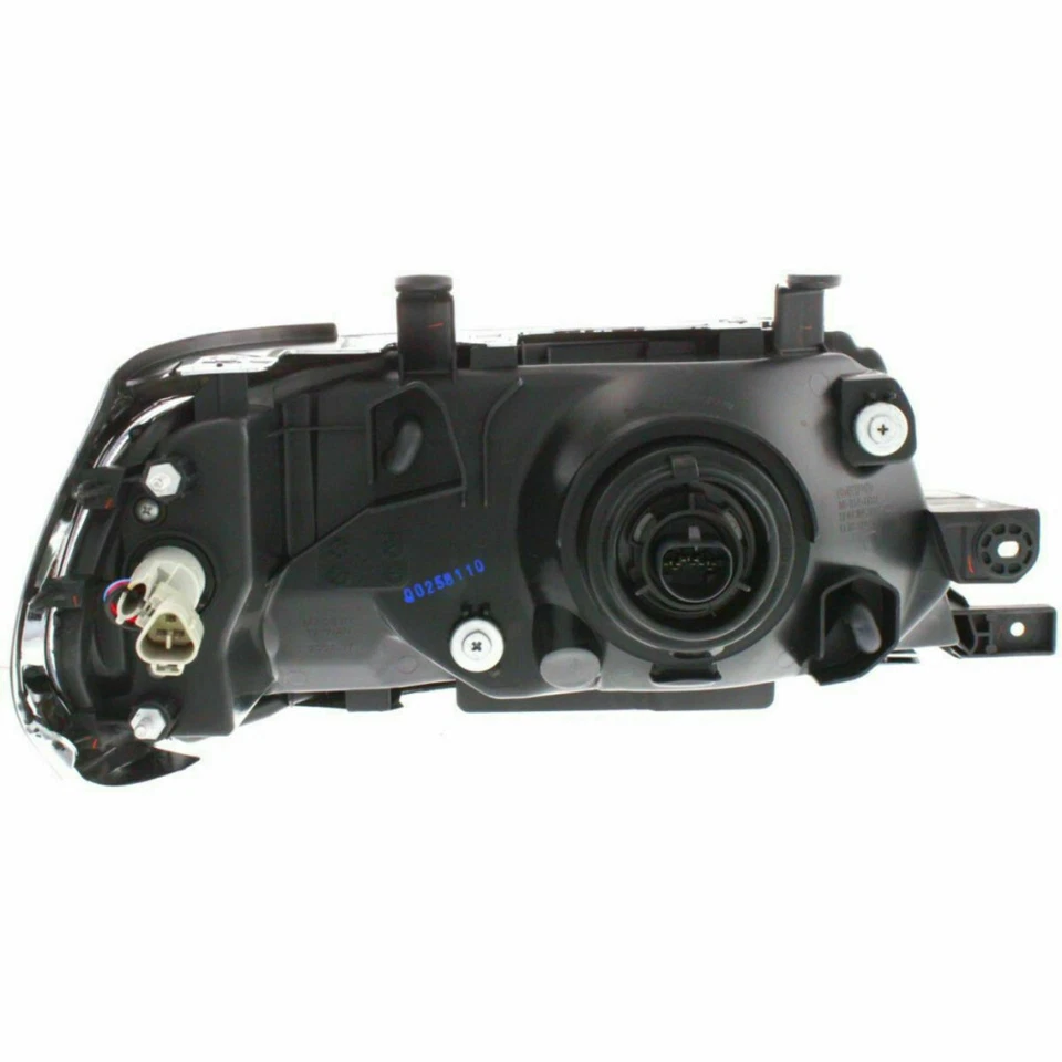 For 2000 Mitsubishi Montero SPORT Headlight Assembly Driver Side Chrome - Image 2 of 3