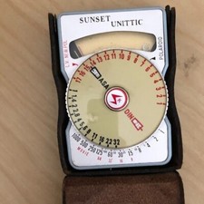 VTG Showa Koden Co  31 Sunset Unittic Light Meter  Case