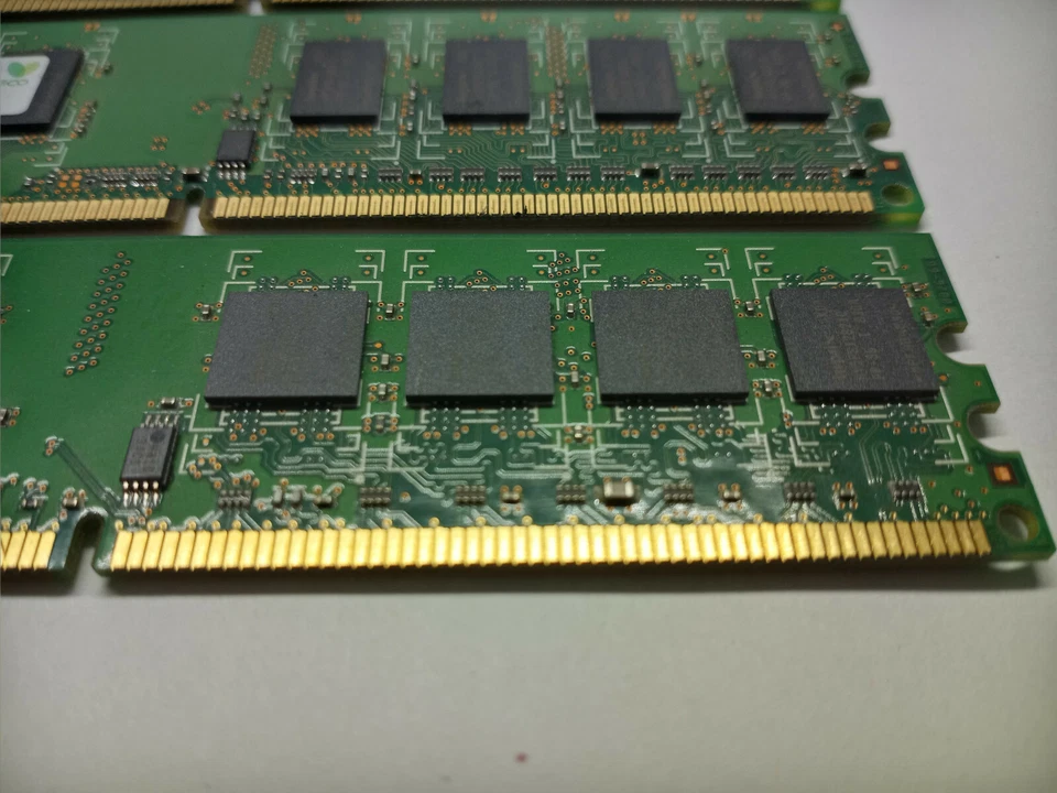 Hynix Ram PC2 6400 HYMP512U64CP8 4GB = 4 x 1gb Sticks Memory 2RX8 - Image 3 of 4