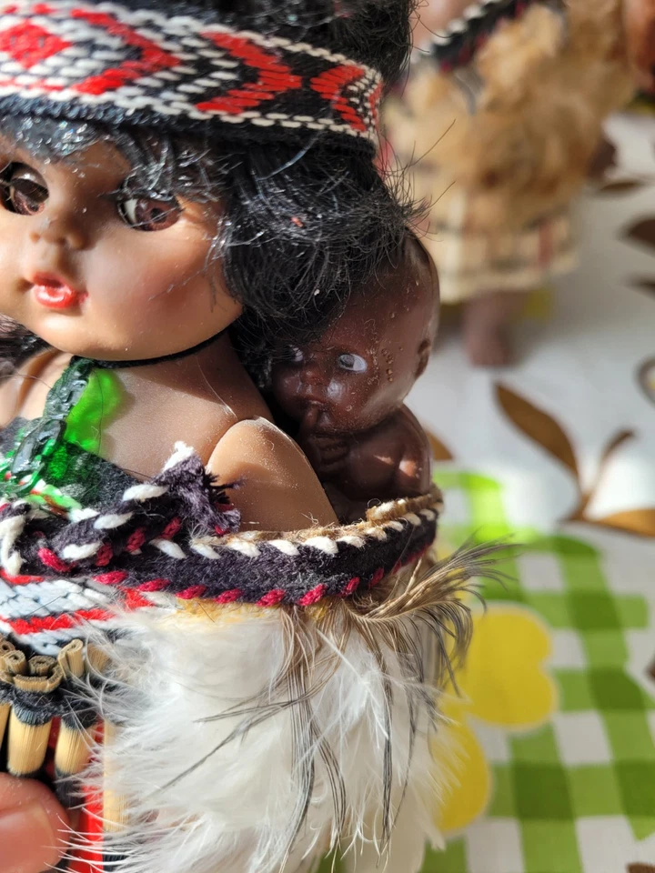 Lote De 3 Muñecas Maoríes De Colección Años 60 Muñecas Isla del Pacífico Muñecas de Recuerdo Foto 4 de 4