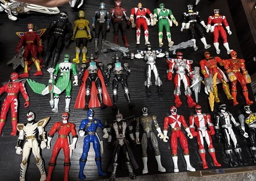 Huge Power Ranger Lot Vintage Action Figures Weapons Accessories