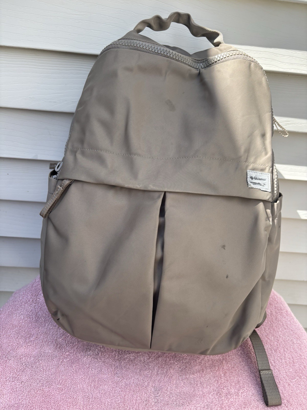 FREESHIP Lululemon Backpack 21L