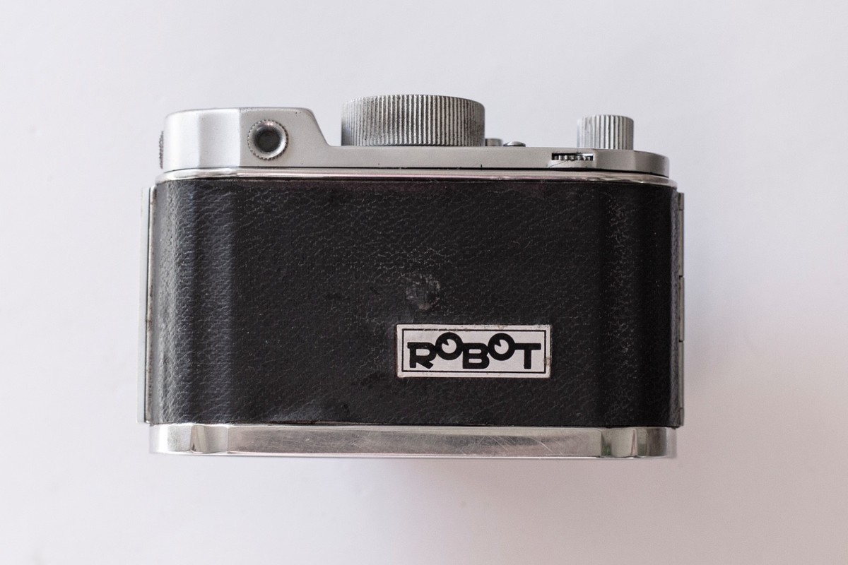 Robot II Camera w / Carl Zeiss Jena Biotar F2 40mm (4 cm 1:2) Lens