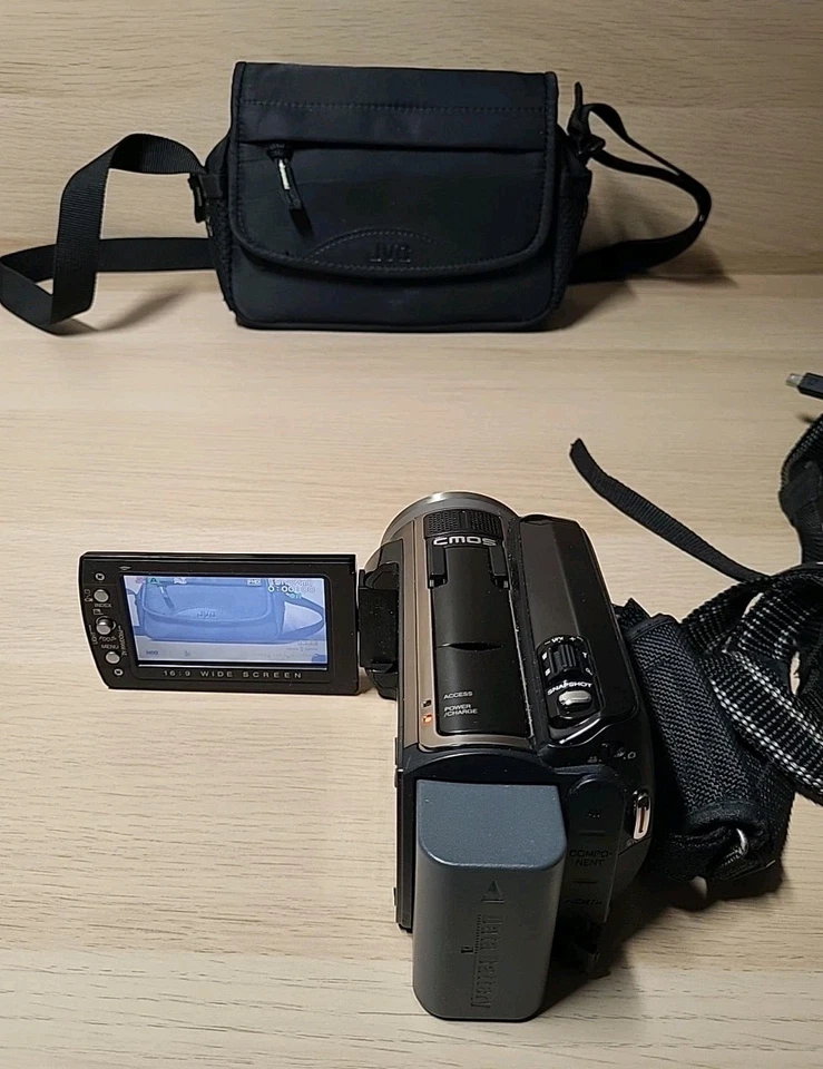 JVC EVERIO GZ-HD30 CAMCORDER 80GB HDD HIGH DEFINITION HD DIGITAL VIDEO CAMERA - Image 3 of 4
