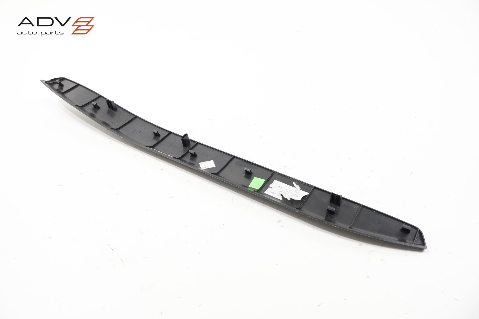 2017 - 2020 BMW i8 I12 COUPE RIGHT SIDE DOOR SILL SCUFF STEP PLATE COVER OEM