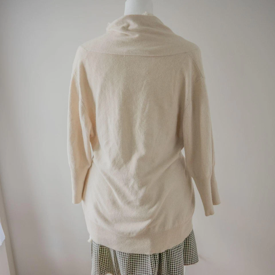 Luxe Classic Women's Cream Cashmere draped Long Sleeve Cardigan - Image 4 of 4