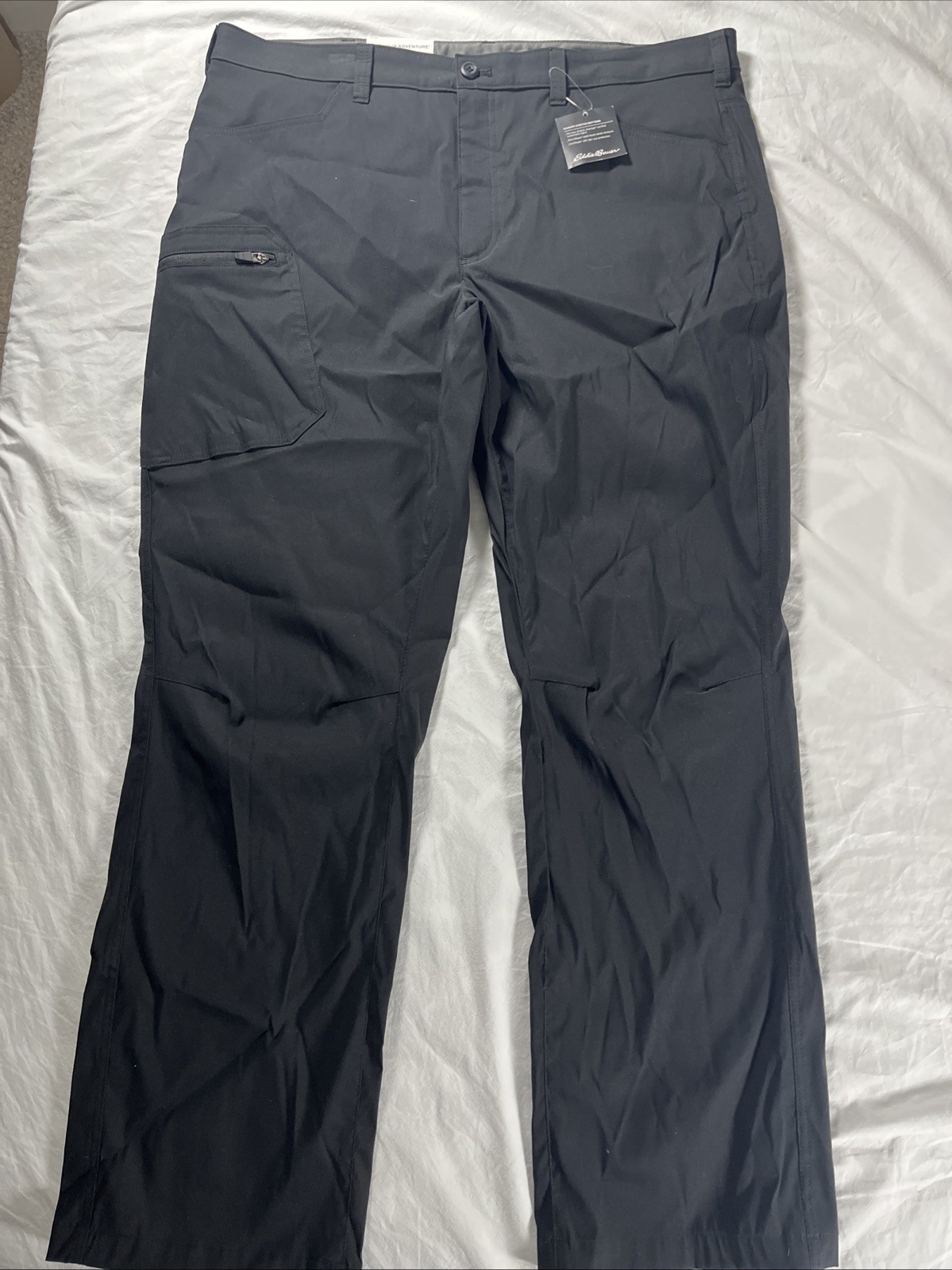 Eddie Bauer  Rainier Pant Black 40x30 Storm Cargo Hiking Outdoor NWT