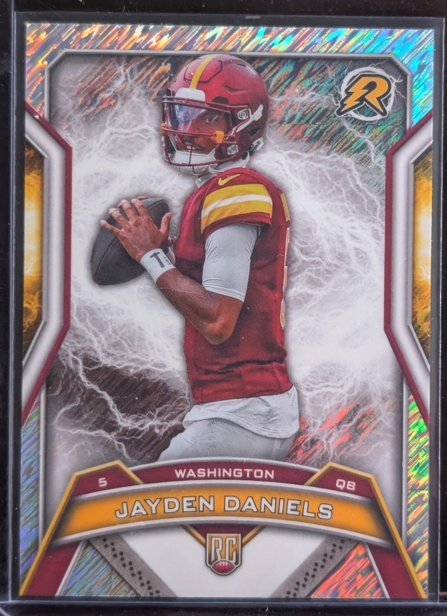 2024 Topps Resurgence Football Jayden Daniels ROOKIE #196 Silver Static (RC)
