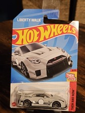Hot Wheels LB-Silhouette Nissan 35GT-RR Ver.2 (Damaged Card)
