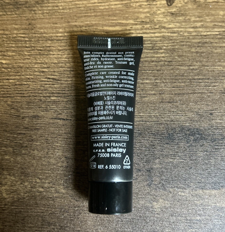 Sisley Paris Sisleyum Masculino - Revitalizador Antienvelhecimento - 0,35 oz/10 ml - Sem Caixa - Imagem 2 de 3