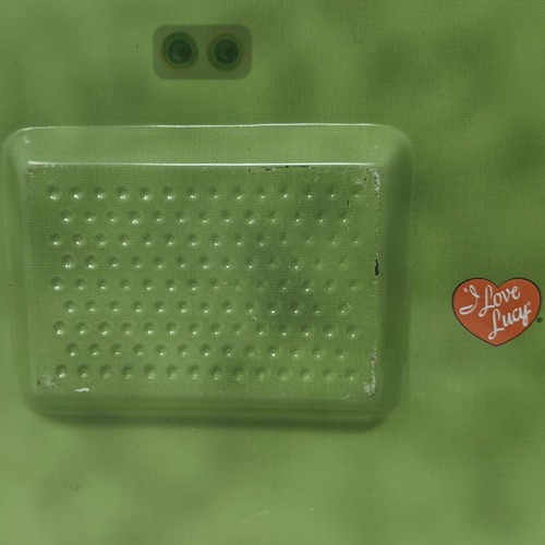 Vintage I Love Lucy Lunchbox and Two VHS Tapes Set #577 - Imagen 5 de 17