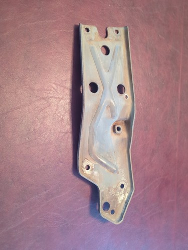 83-94 Ford IDI Diesel Fuel Filter Housing Mounting Bracket 6.9 7.3 F250 F350