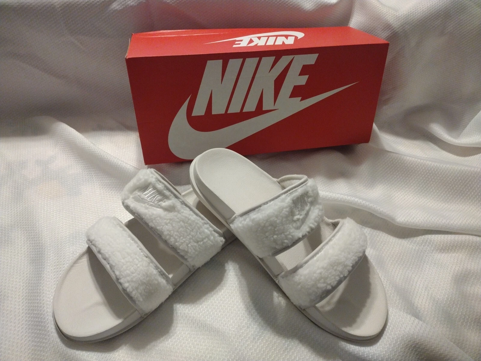 W Nikes OffCourt Duo SLD SE NA Summit bianco taglia 11