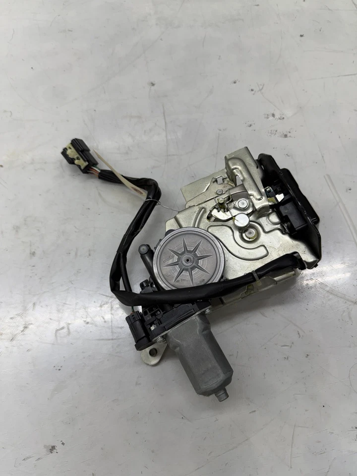 Оригинальный привод защелки замка задней крышки багажника для Ford Expedition 2015-2017 годов выпуска - Изображение 2 из 4