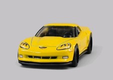 2012 Chevy Corvette Zo6 Diorama Collectible Diecast Model Car 164 Yellow Loose