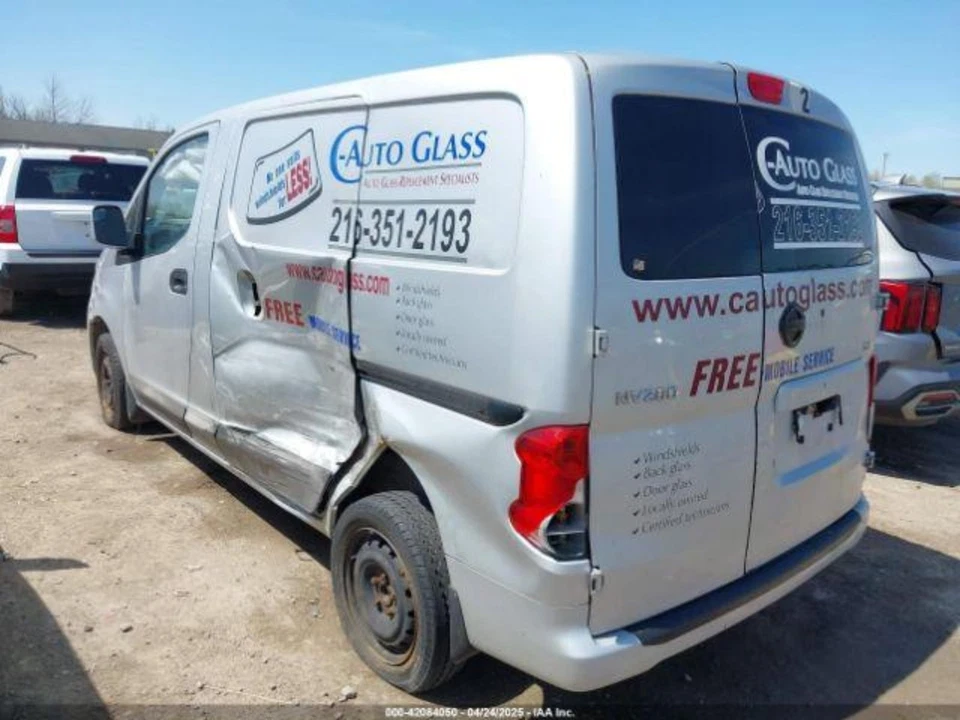 Motor Nissan NV200 (2,0 L, VIN C, 4º dígito, MR20DE), furgoneta de carga 14 15 16 17 18 Foto 3 de 4