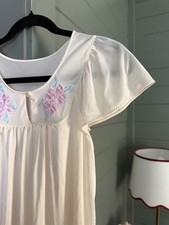 Vintage Shadow Line Nightgown and Robe Set Petite Small Floral Embroidery Cream