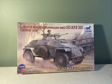 BRONCO CB35013 1/35 Leichte Panzerspahwagen(MG) Sd.kfz.221 Model