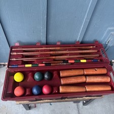 Franklin Professional Croquet Set 6 Player Wood Mallets Hard Rolling Case