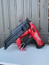 Milwaukee M18 FUEL 18 Volt 21 Degree Framing Nailer (Tool Only)2744-20 Light Use