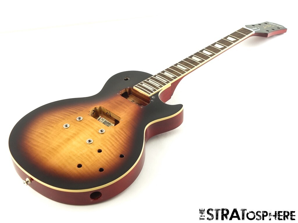 Epiphone Les Paul サンバースト Amazon.com: Epiphone Les Paul Player Pack, Vintage Sunburst