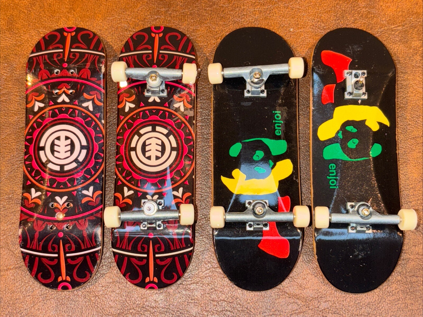 (x4) Tech Deck Mini Skateboard Fingerboards Lot, Volcom, Enjoi Incomplete Plz Rd