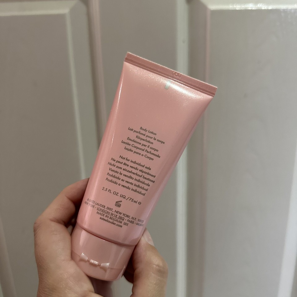 New Estee Lauder Pleasures Body Lotion 75ml Brand New 2.5 Oz Perfumed