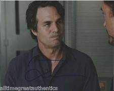 MARK RUFFALO SIGNED THE AVENGERS THE INCREDIBLE HULK 8X10 PHOTO C W/COA PROOF
