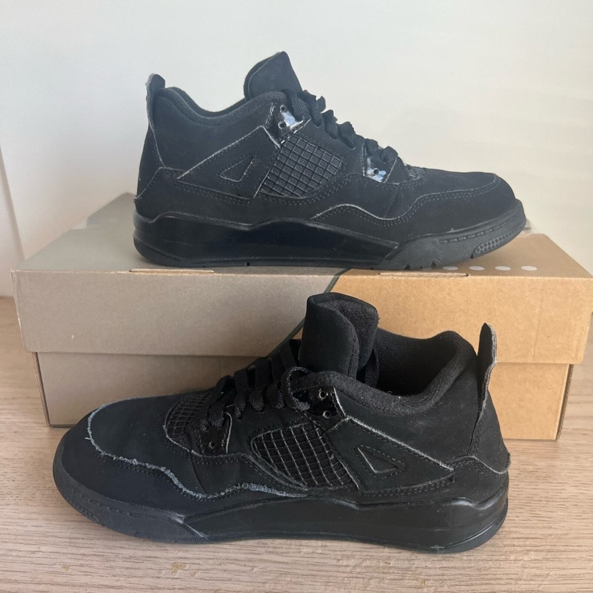Nike Air Jordan 4 Retro 'Black Cat' Kids Sneakers BQ7669-010