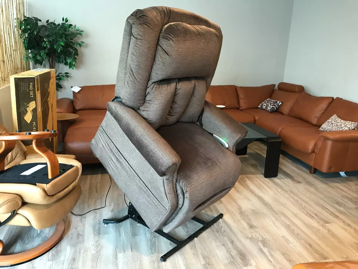 NM 7001 Windermere Motion Large Heavy Duty 500lb Power Lift Chair