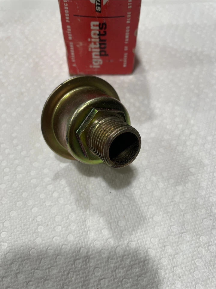 Nueva válvula de retención de filtro de aire estándar AV9 1977-85 Buick Century 80 Camaro  Foto 3 de 3