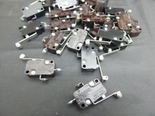 25 PACK CHERRY E23 MICROSWITCH - COM-N/O - 5A WITH ROLLER - USA FAST SHIPPING