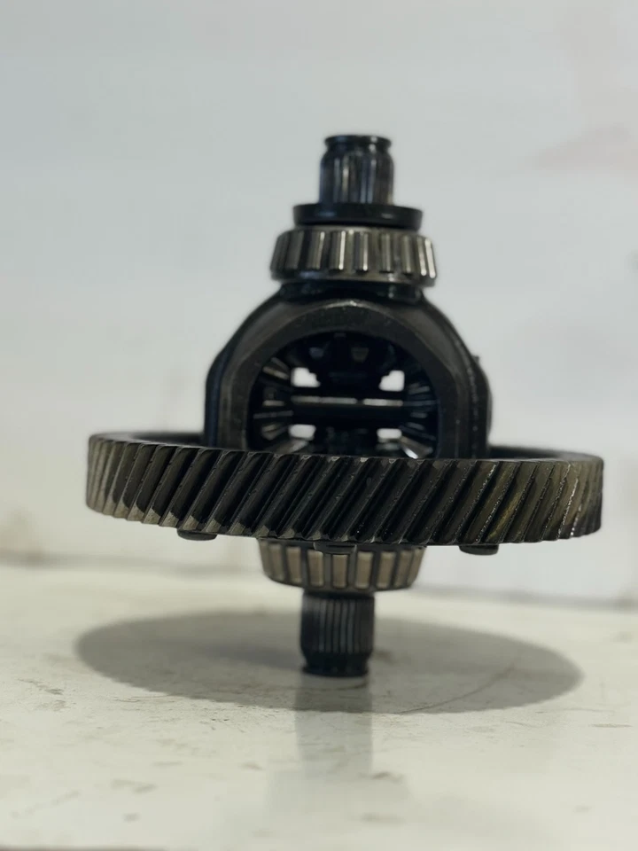 VW TRANSMISIÓN MANUAL 020/DFQ (93 115HP) DIFF ENGRANAJE DIFERENCIAL MONTAJE USADO Foto 3 de 4