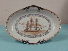 Plato Mottadeheh Portugal Shreve Crump & Lowe Boston “A Trifle from Boston” en muy buen estado