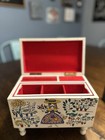 Vintage Hand-Painted French Marketplace Jewelry Music Box Removable Tray — photo 2