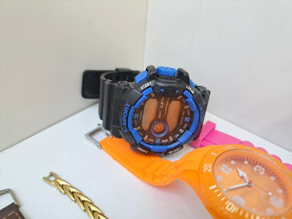 Grandes relojes diferentes Q&Q QMax mujer hombre cuarzo Foto 3 de 4