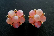 Vtg Pink Moon Glow Cluster Clip Earrings Signed LISNER Gorgeous