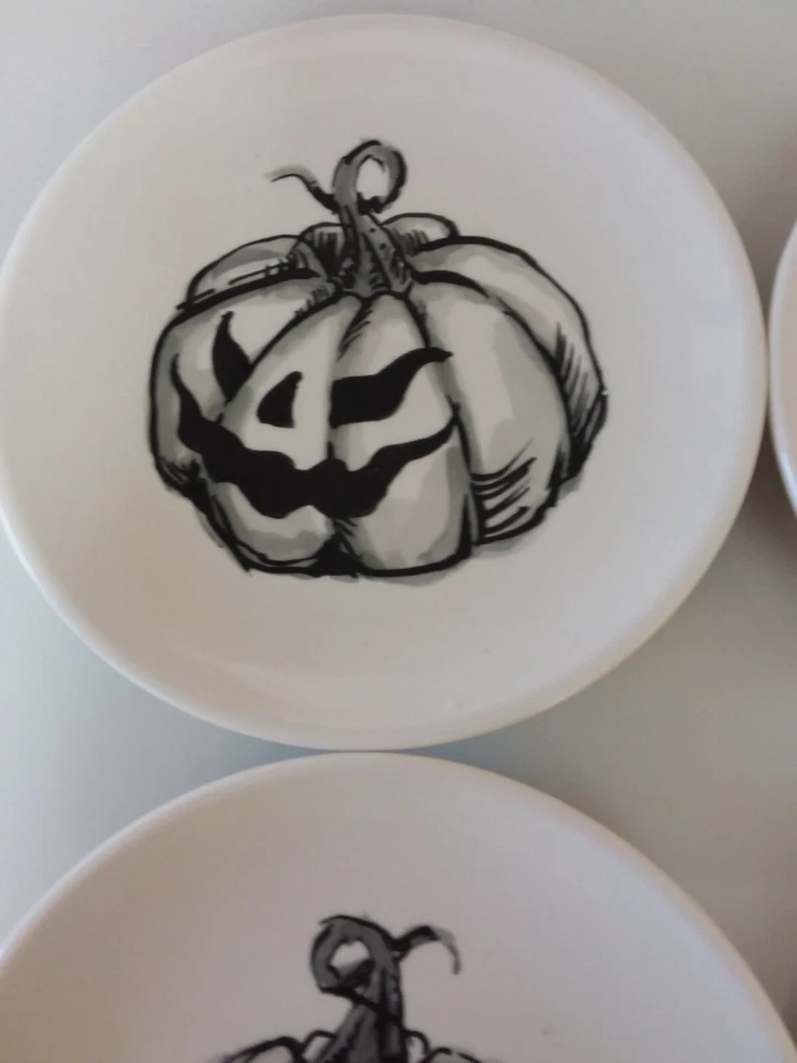 Набор из 4 закусочных тарелок Maxcera 6 дюймов с 4 различными страшными фонарями Jack-O - Изображение 3 из 4