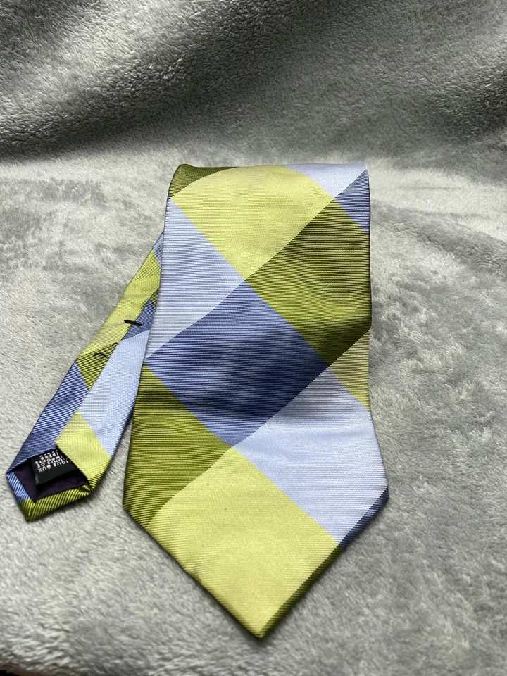 Corbata IZOD Para Hombre Verde Gris Rayas 100% Seda Clásica Ancho Trabajo Foto 3 de 4