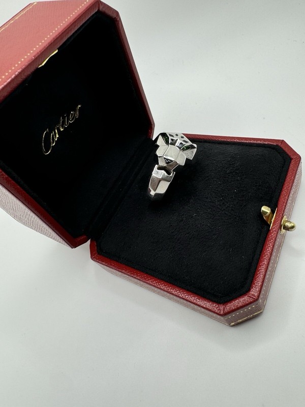 Cartier Panthère white gold ring with emeralds size EU54/US7.