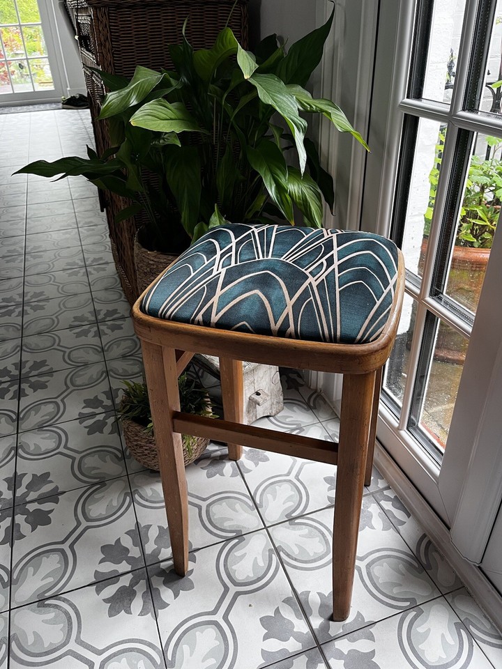 VINTAGE Green OAK MCM BAR STOOLS BREAKFAST BAR STOOLS Vintage Stool