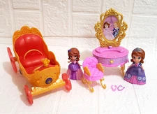 Disney Sofia the First Princess Royal Coach w/ Sound & Royal Vanity with 2 Dolls