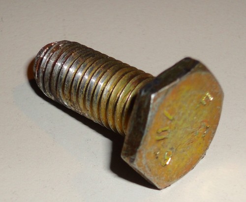 Schraube f. Riemenscheibe M10x26 - Ersatzteil von Waschmaschine Zanussi FLS-1040