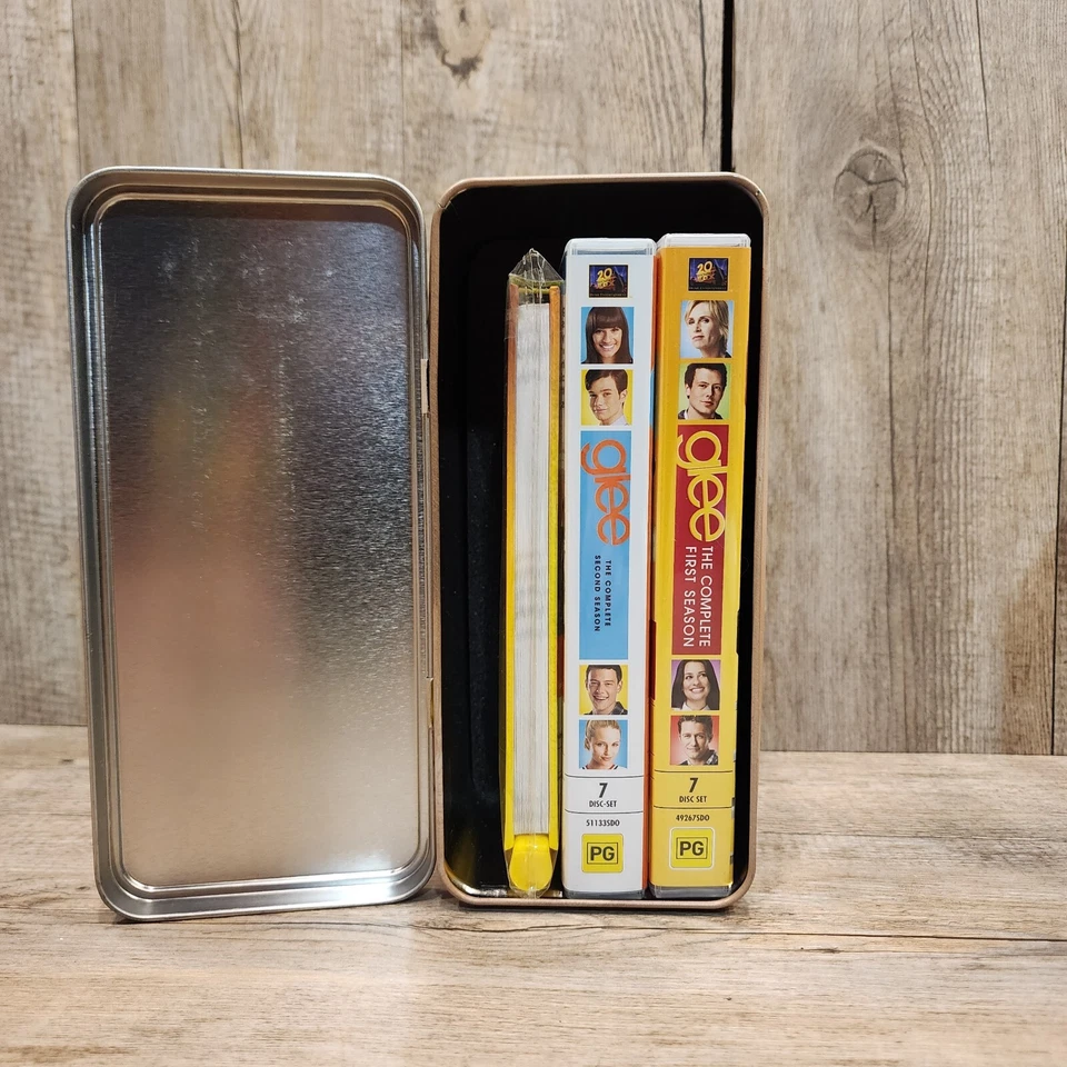 GLEE The Gleek Collection Series DVD Season 1 & 2 in Metal Tin (R4) 14 Discs - Image 2 of 2