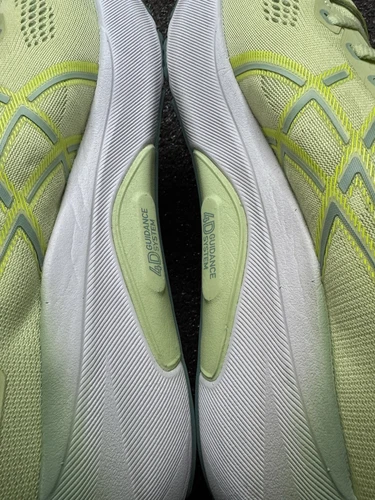 Zapatos para correr Asics Gel Kayano 31 para mujer talla 8 'cool matcha/Light Celadon' - Imagen 5 de 17